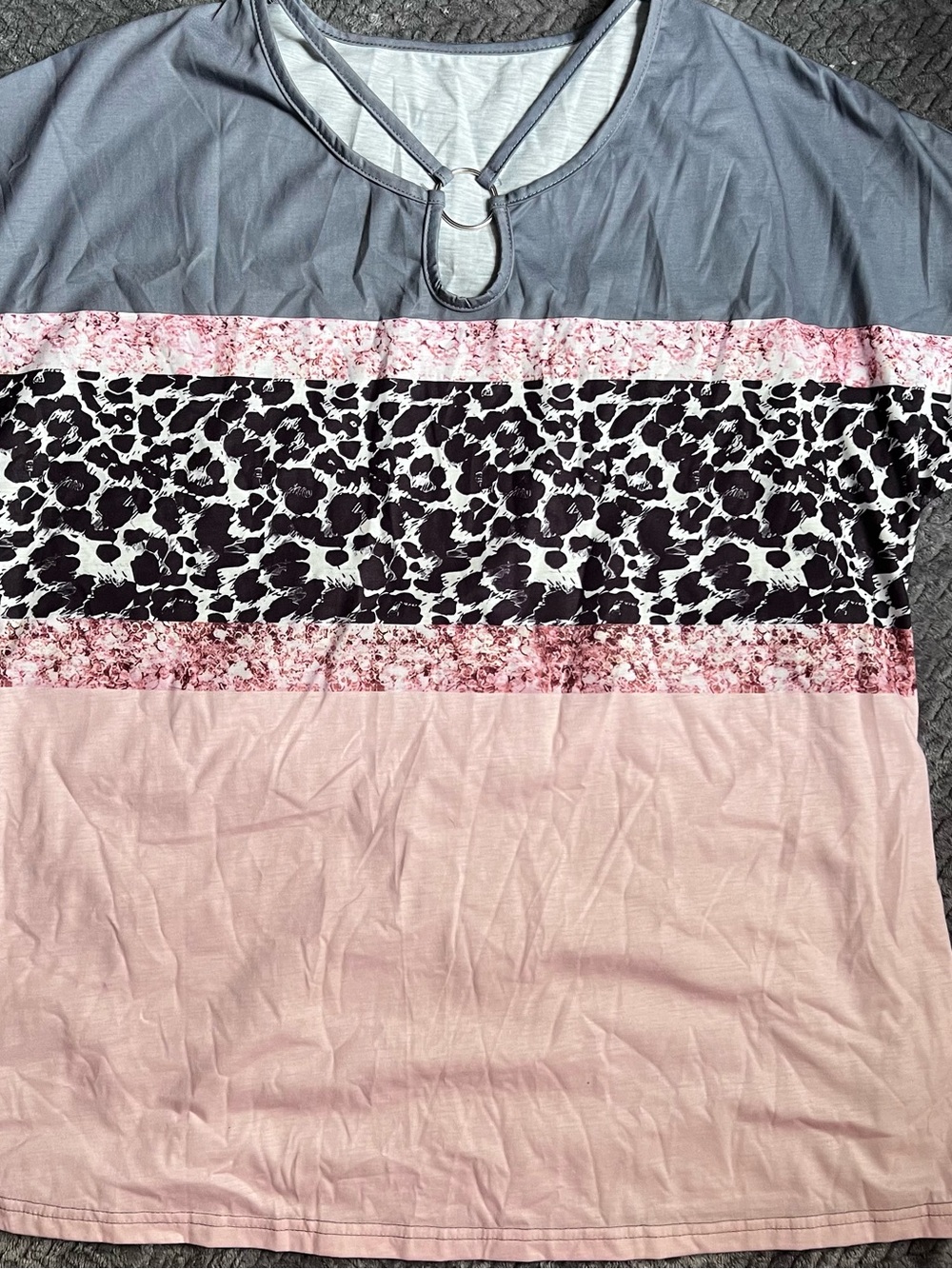 Colorblock Leopard Print Pullover Top - Pink and Gray